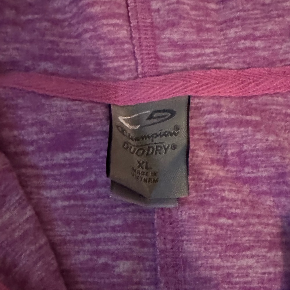 Champion XL Woman’s Sweatshirt - Picture 6 of 6